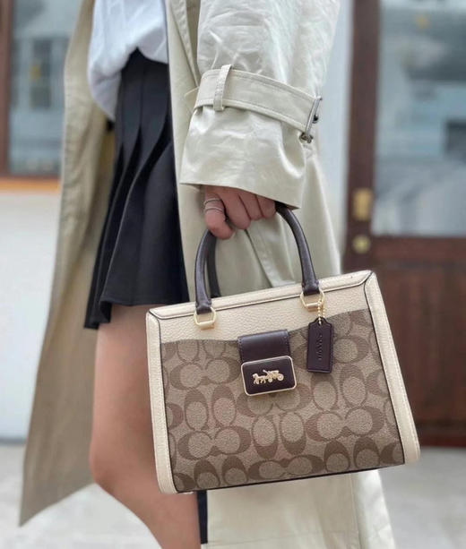 🇺🇸1980直邮！Coach新款 Grace Carryall手提斜挎包，满满高级感 商品图4