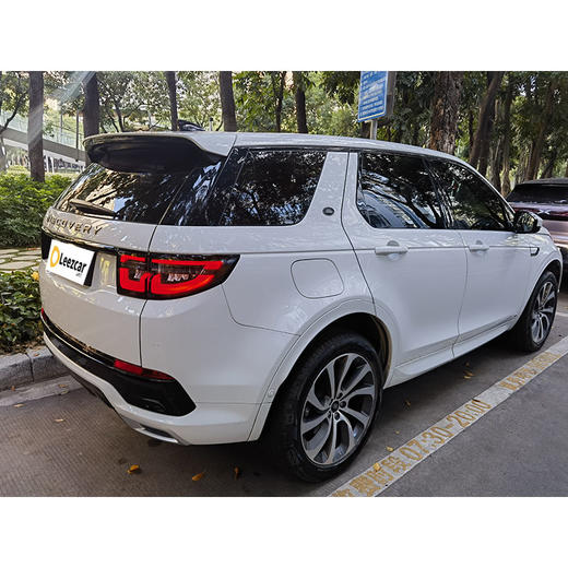 路虎	发现运动版 249PS R-Dynamic 性能版【长租-深圳】 商品图3