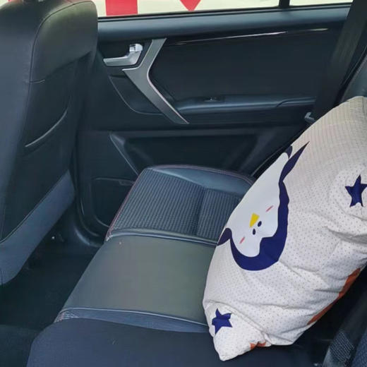 奇瑞	瑞虎3 1.6L CVT百万全球版【长租-深圳】 商品图5