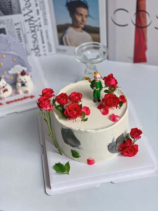 玫瑰王子 一鲜奶动物奶油蛋糕 商品图0