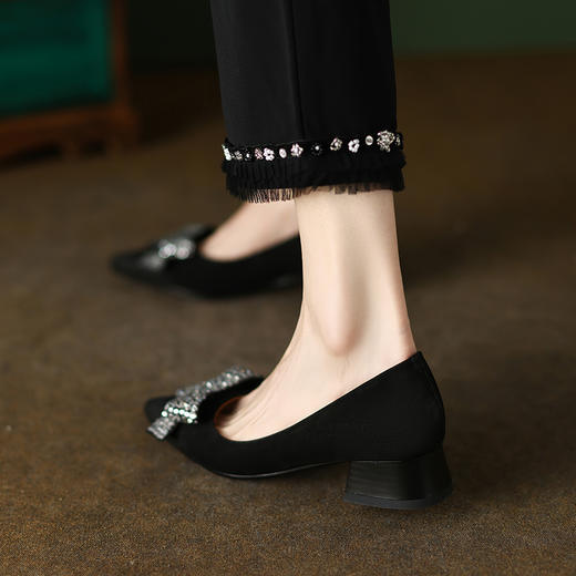 时尚尖头水钻，蝴蝶结粗跟单鞋YF-A3052 商品图9