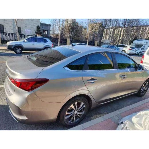 长安 逸动 PLUS 百万版 1.6L GDI CVT豪华型【长租-北京】 商品图3