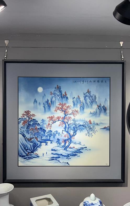 青花釉里红月色照归人瓷板 商品图0