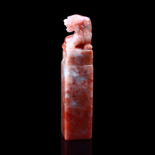 孤品013781:老挝石桃花冻虎虎生威大方章-3.3*3.3*15.0cm 商品图1