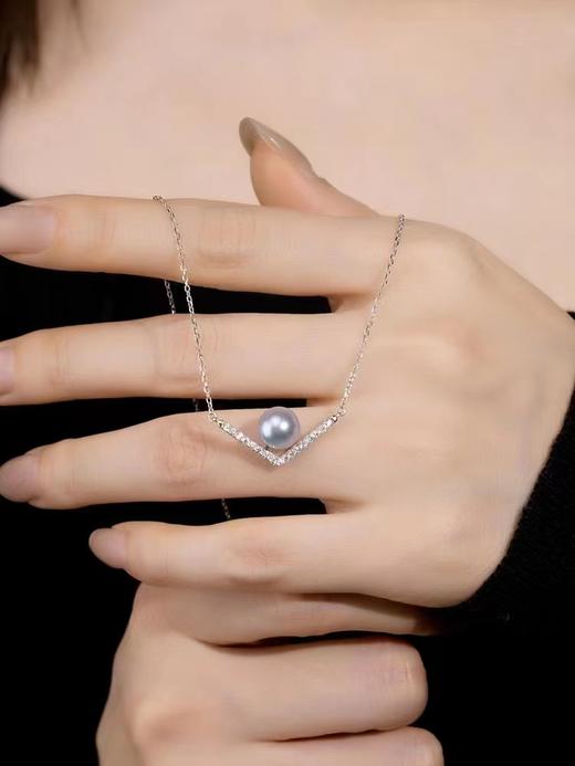 海水真多麻V型珍珠项链 商品图0