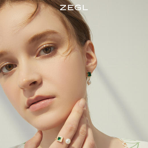ZEGL祖母绿淡水珍珠耳环女小众设计感高级耳钉925银针复古耳饰品 商品图3