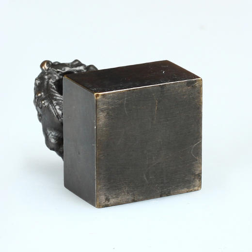 孤品013779:仿古黄铜兽钮方章-2.3*2.3*3.5cm 商品图4