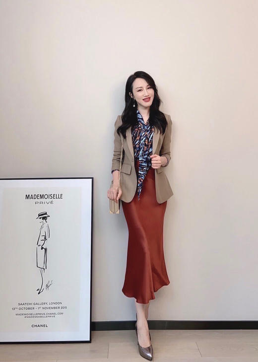 颈袖添香-套裤-J91A3386 “酷girl”经典驼色套路 职场 休闲两穿 多场合穿搭 商品图10