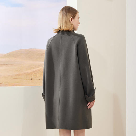 MD912斯尔丽瑟俪2022年商场同款镶边拼皮长款大衣 商品图1