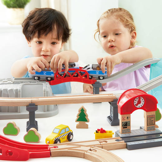 Hape火车轨道小镇运输收纳套装木质儿童宝宝男孩女孩拼装益智玩具 商品图4