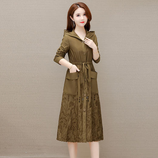 修身大码，中长款连帽气质优雅时尚大衣刺绣风衣外套QYM-WL22A20 商品图2