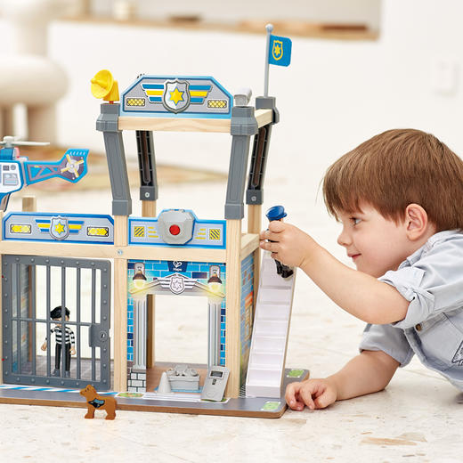 Hape娃娃屋都市警察局 E3050男女儿童宝宝木制过家家仿真益智玩具 商品图4
