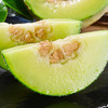 网纹蜜瓜  瓜肉细腻鲜甜，入口纤维比较少，口感鲜爽， 水分饱满，甜分充足！皮特薄，瓜籽很少 商品缩略图2