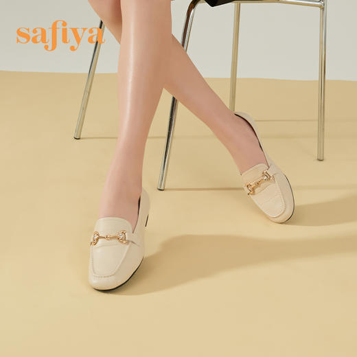 Safiya/索菲娅 舒适羊皮软底2023年春季新款马衔扣气质通勤单鞋 SF31112140 商品图0
