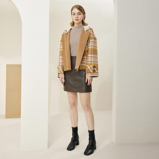 MD919斯尔丽瑟俪2022年冬上新时尚格纹拼针织帽大衣 商品图3