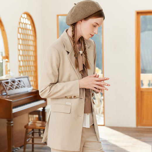 Famecoco范可儿戗驳领西装外套女春流行小西服气质女神范FAB1AW010 商品图1
