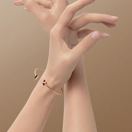 ［结·锁系列］18K玫瑰金钻石手镯 商品图2