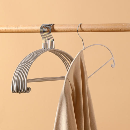 FaSoLa无痕晾衣架防肩角衣挂家用挂衣金属防滑衣服架子晒衣撑挂钩 商品图0