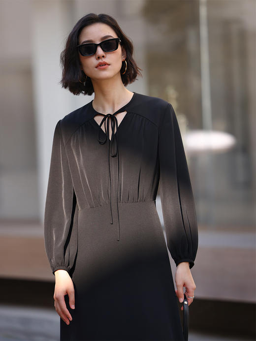 HeyDress法式复古连衣裙女春季V领系带显瘦小黑裙气质裙子 商品图3