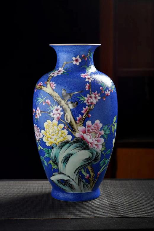 粉彩扒花瓶 商品图0