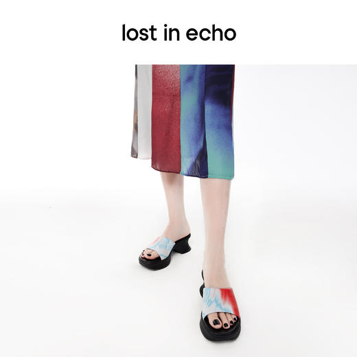 【下架】lost in echo 2023春季新款一片式厚底水台凉拖扎染印花拖鞋 商品图3