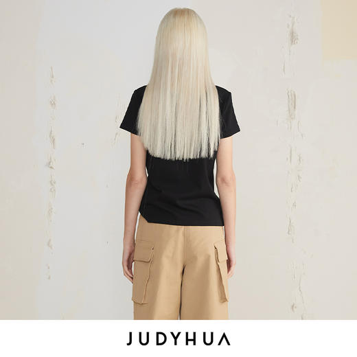 JUDYHUA 植绒小红唇设计T恤 商品图2