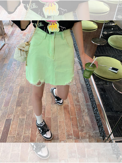 <曾小咸推荐> 微信粉丝秒杀专场 仅此今天 活动结束下架 绿色高腰牛仔短裙 日常119.00 立减59.01 秒杀59.99！！ 商品图4