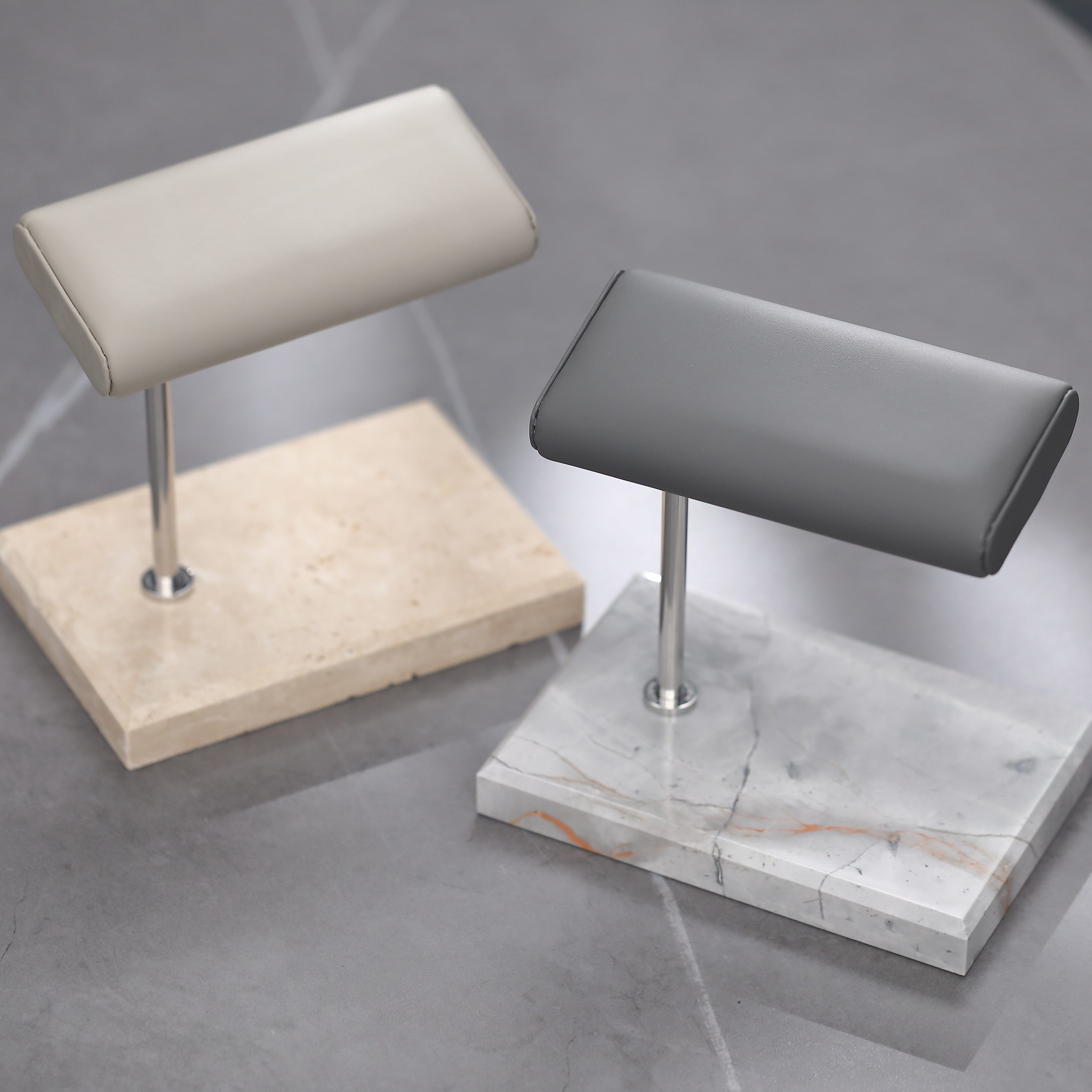 芯选Watchoosy 手表展示架 洞石 鱼肚灰