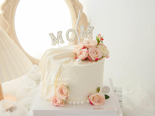 女士款 粉色系小玫瑰 鲜花 妈妈 生日蛋糕 商品图0