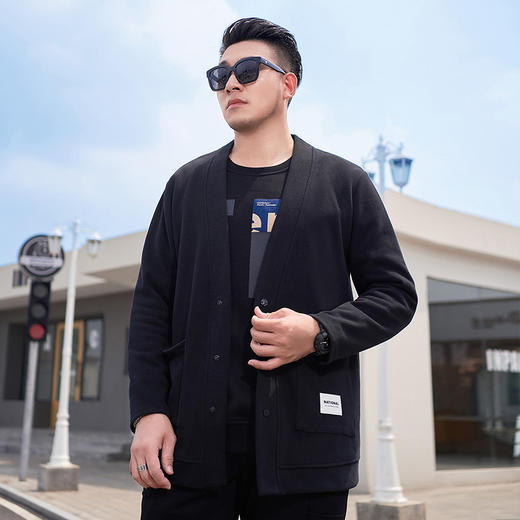 一口价【新款DMH】大依优型大码男装春季新品休闲简约风黑色开衫毛衣纽扣V领针织衫外套 商品图3