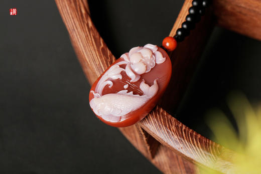 南红 精雕【年年有余】吊坠 商品图1