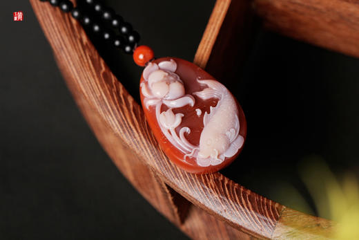 南红 精雕【年年有余】吊坠 商品图2