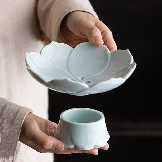 「中式高脚沥水果盘陶瓷茶点盘」精致莲花形点心盘 禅意清供糕点碟 商品图4