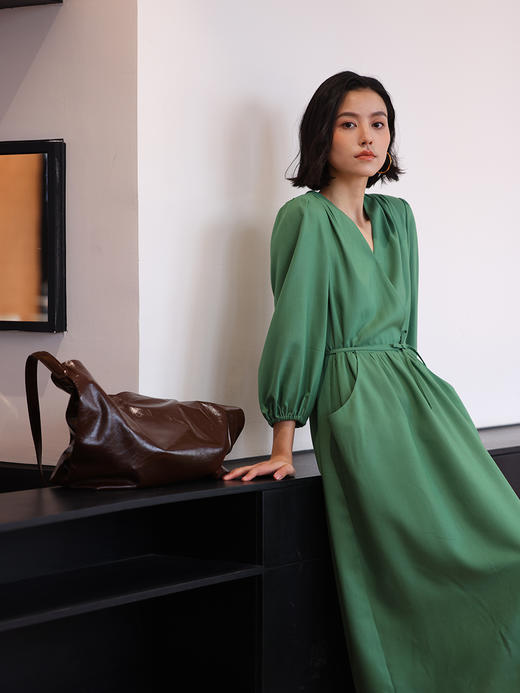 HeyDress莱赛尔连衣裙女春季法式V领宽松收腰显瘦感气质裙子 商品图0