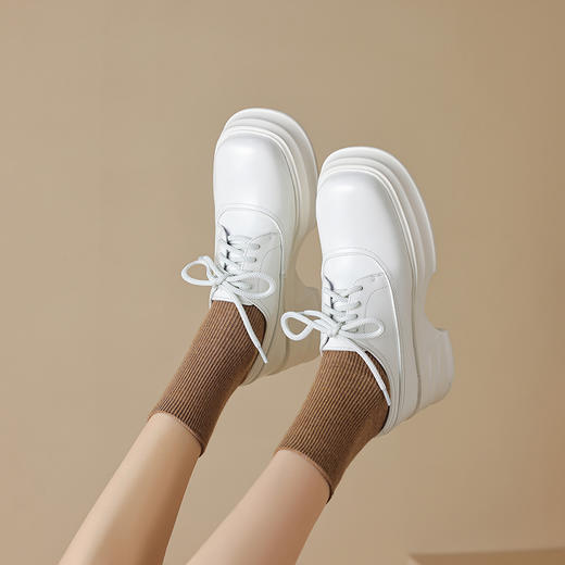 时尚减龄，耐磨防滑橡胶底厚底撞色真皮单鞋HB-9003 商品图6