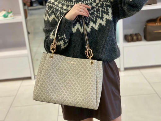 💰1450元🇺🇸直邮，MK Trisha系列托特包，三层设计，大方好看也很实用 商品图3