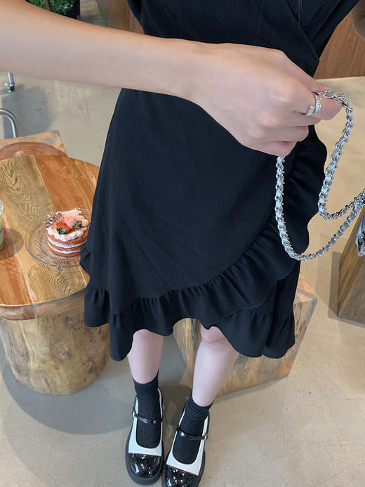 <曾小咸推荐> 连衣裙V领荷叶边中长款气质小黑裙潮 商品图2