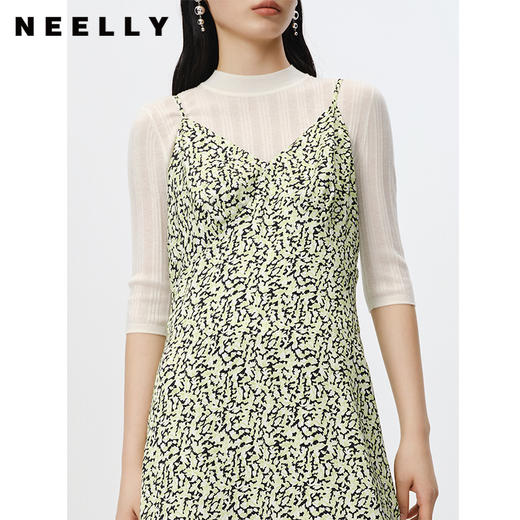 NEELLY纳俪商场同款春季新款气质V领吊带连衣裙女中长款收腰A字裙N23022Y01099 商品图3
