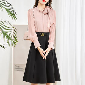 春款气质森系时尚休闲舒适甜美修身显瘦两件套HR-WM8001