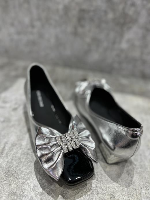 IUIU SECOND  新款方头大蝴蝶结钻饰浅口单鞋U23AE12701 商品图3