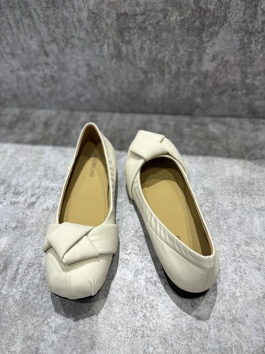 IUIU SECOND 新款软皮平底单鞋U23AE12481 商品图3