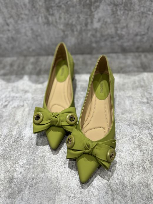 IUIU SECOND 新款气质尖头蝴蝶结浅口单鞋U23AE12661 商品图4