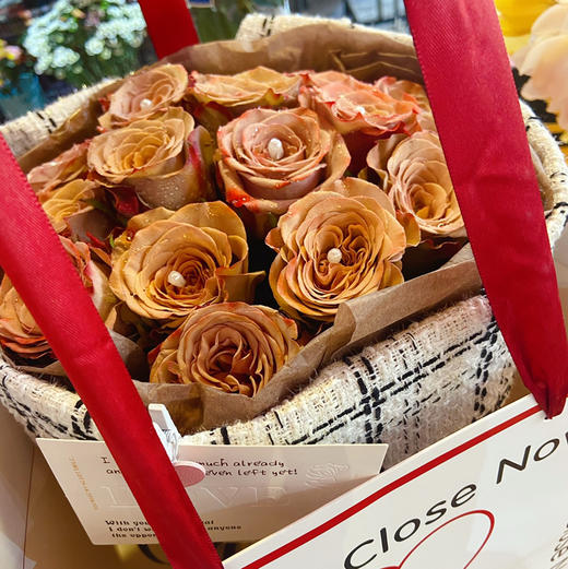 【眷恋时光】19朵卡布奇诺玫瑰，精品小香风花束 商品图2