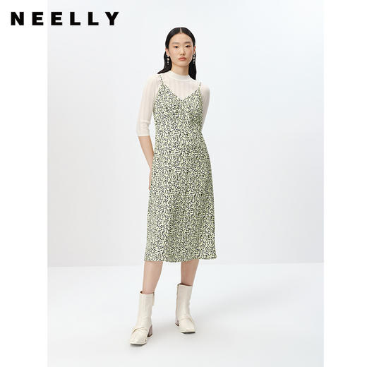 NEELLY纳俪商场同款春季新款气质V领吊带连衣裙女中长款收腰A字裙N23022Y01099 商品图2