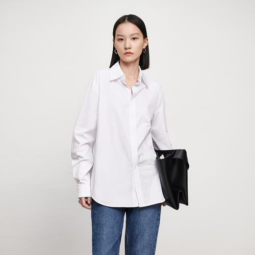 【品牌优选】IN AND ON2023春款液氨棉可脱卸双领经典衬衫女百搭直筒叠穿衬衣通勤上衣 商品图5