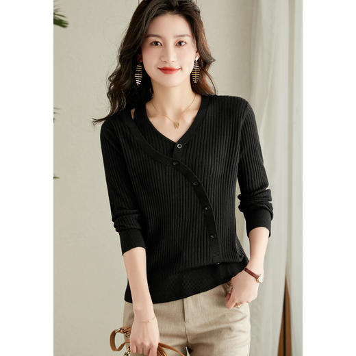 款时尚减龄针织，洋气设计感显瘦V领上衣CC-16-6633 商品图6