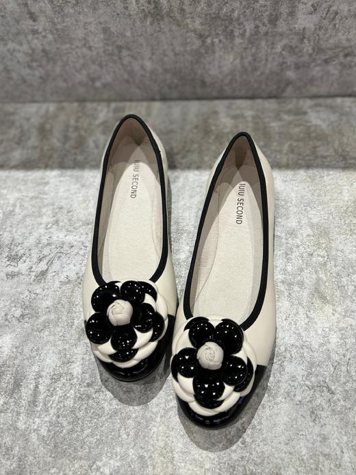 IUIU SECOND 新款娃娃头拼色花花平底单鞋U23AE12391 商品图2