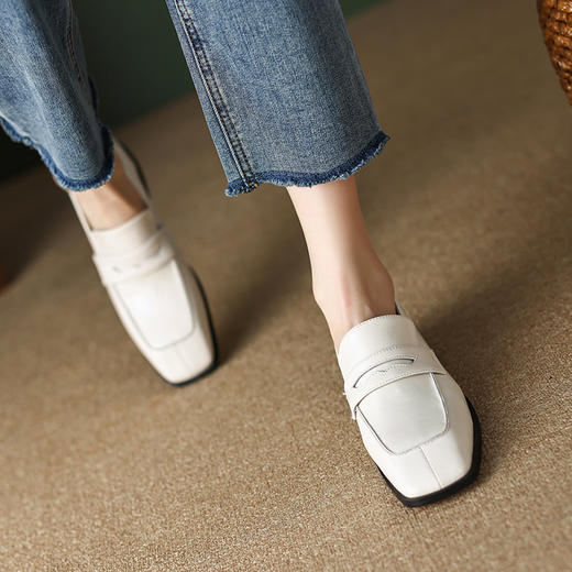 春秋新款，厚底方头一脚蹬小皮鞋TYM-6148 商品图1