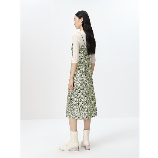 NEELLY纳俪商场同款春季新款气质V领吊带连衣裙女中长款收腰A字裙N23022Y01099 商品图4