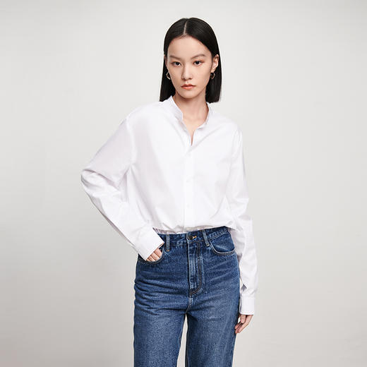 【品牌优选】IN AND ON2023春款液氨棉可脱卸双领经典衬衫女百搭直筒叠穿衬衣通勤上衣 商品图6